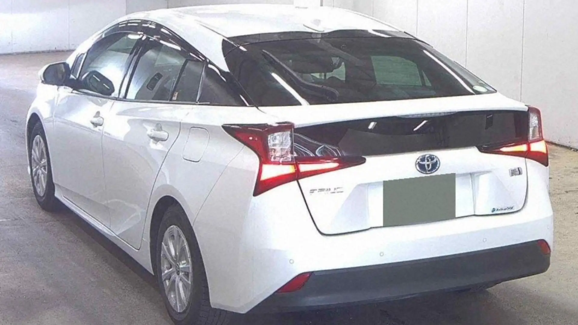 
								TOYOTA | Prius | 2021 full									