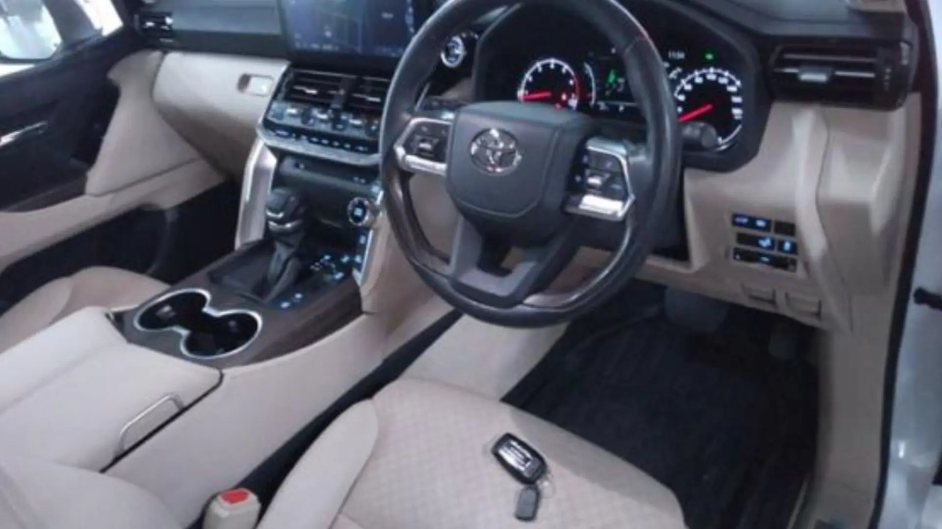 
								TOYOTA | Land cruiser | 2022 full									