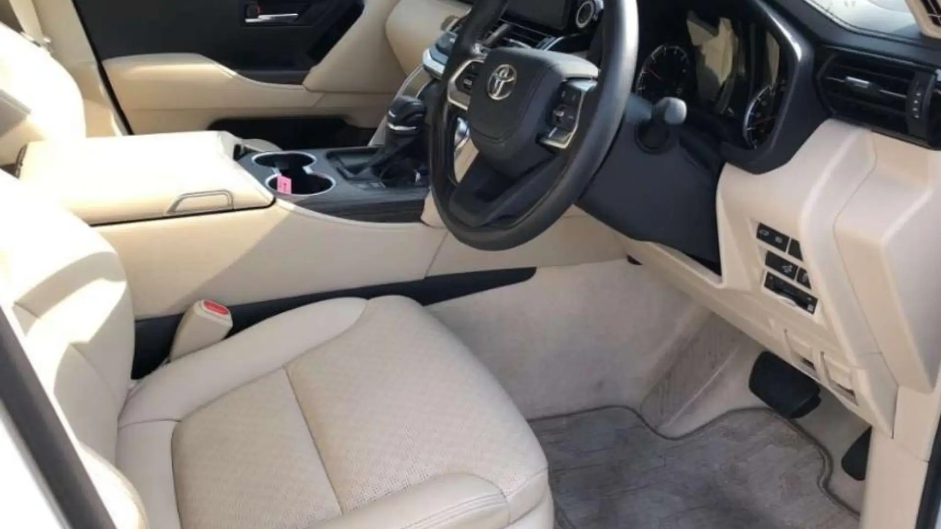 
								TOYOTA | Land cruiser | 2023 full									