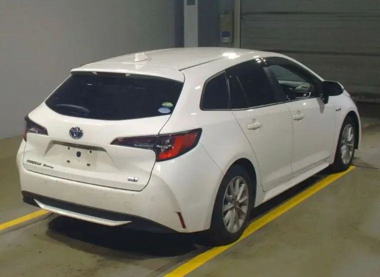 
								TOYOTA | Corolla Touring | 2020 full									