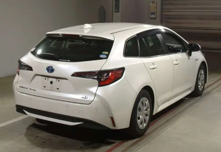 
								TOYOTA | Corolla Touring | 2020 full									