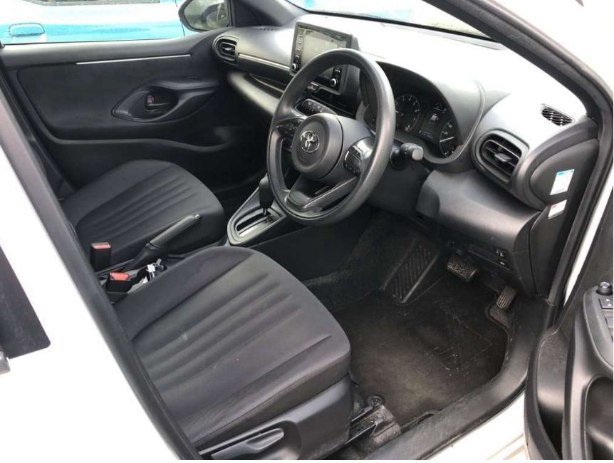 
								TOYOTA | YARIS | 2022 full									