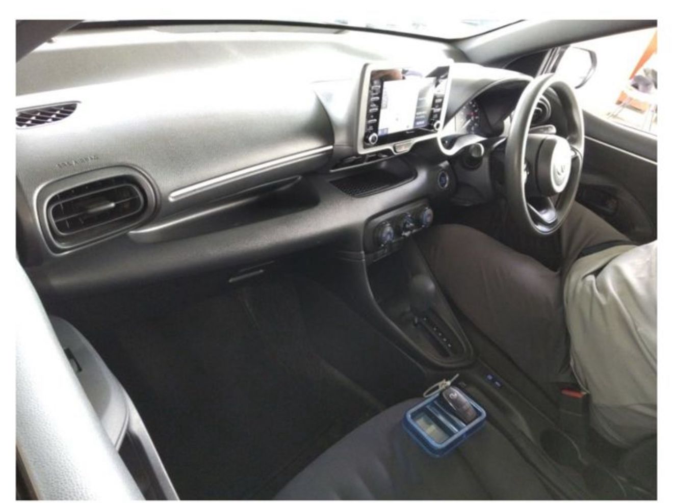 
								TOYOTA | YARIS | 2022 full									