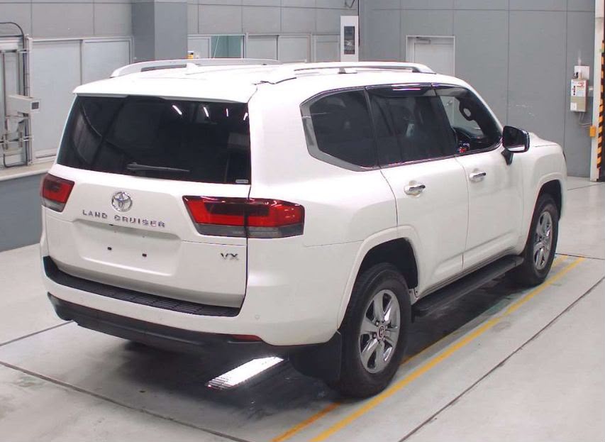 
								TOYOTA | LC 300 | VX full									